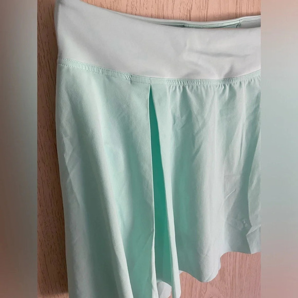 NIKE Pleated 15” Golf Skort Mint Green Sz 1X - Picture 2 of 12